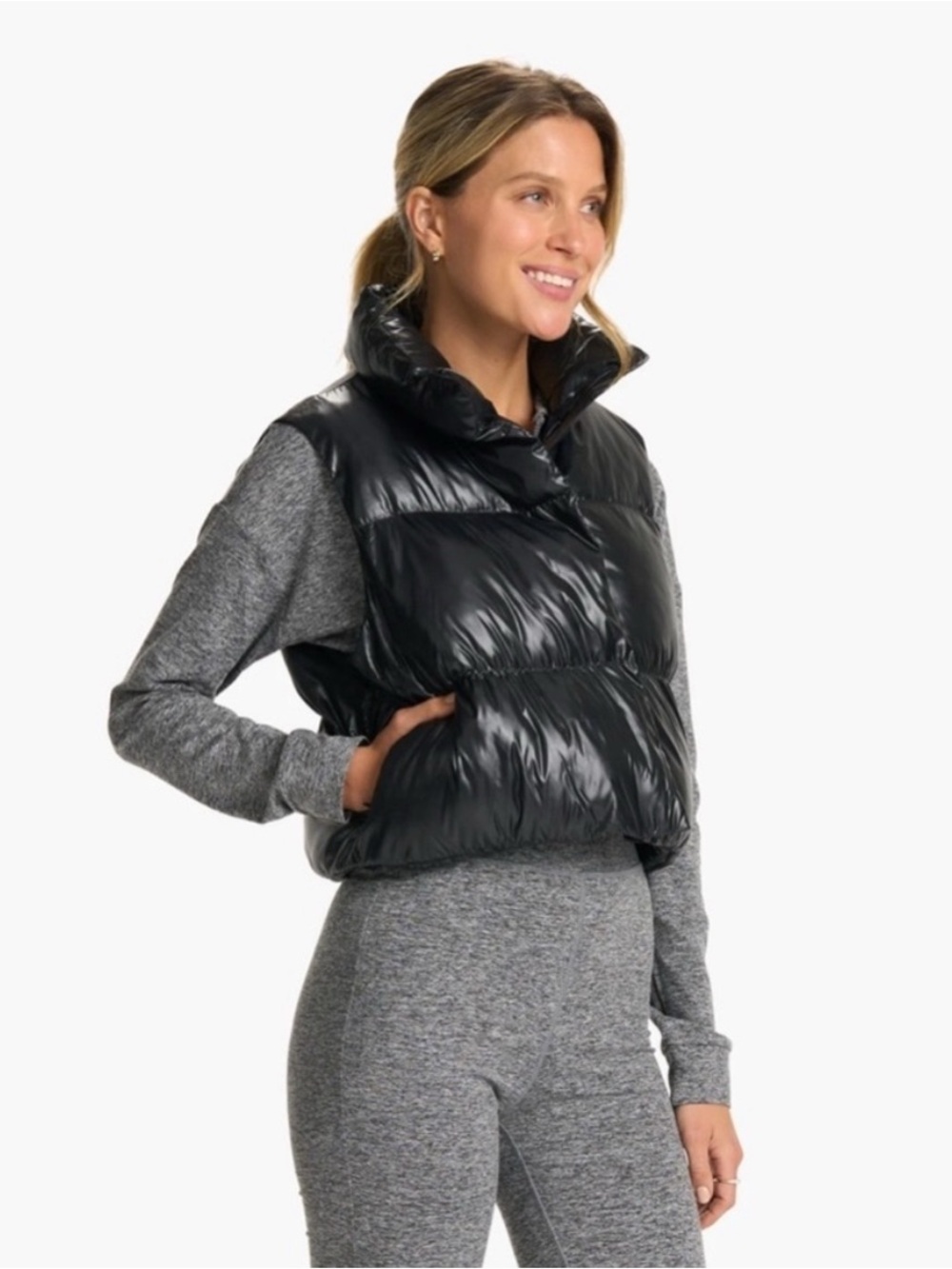 Vuori Black Puffer Vest Cropped Jacket - Women XS - Picture 2 of 6